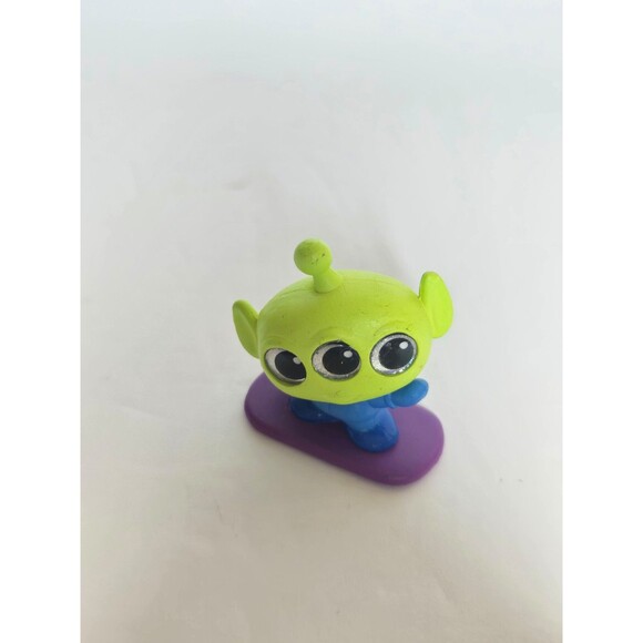 Disney Doorables Lets Go Figure Alien - Picture 1 of 3